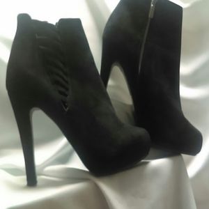 Black suede cut out ankle boots